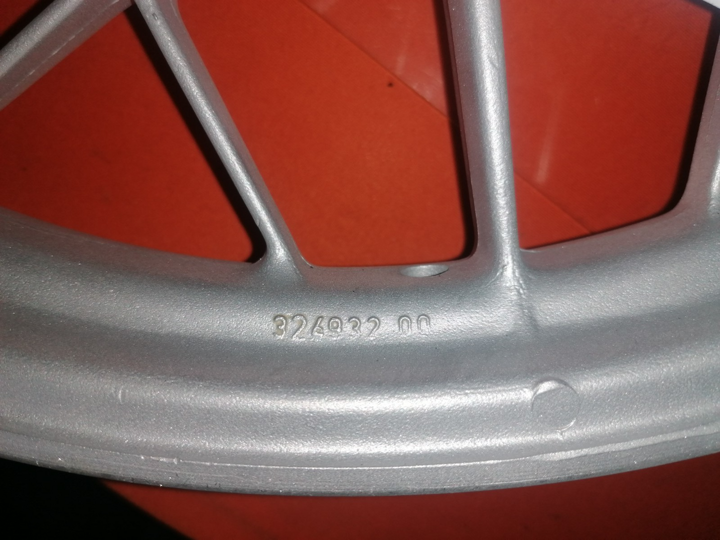 BMW R80 R100 und andere Modelle Vorderrad 32696