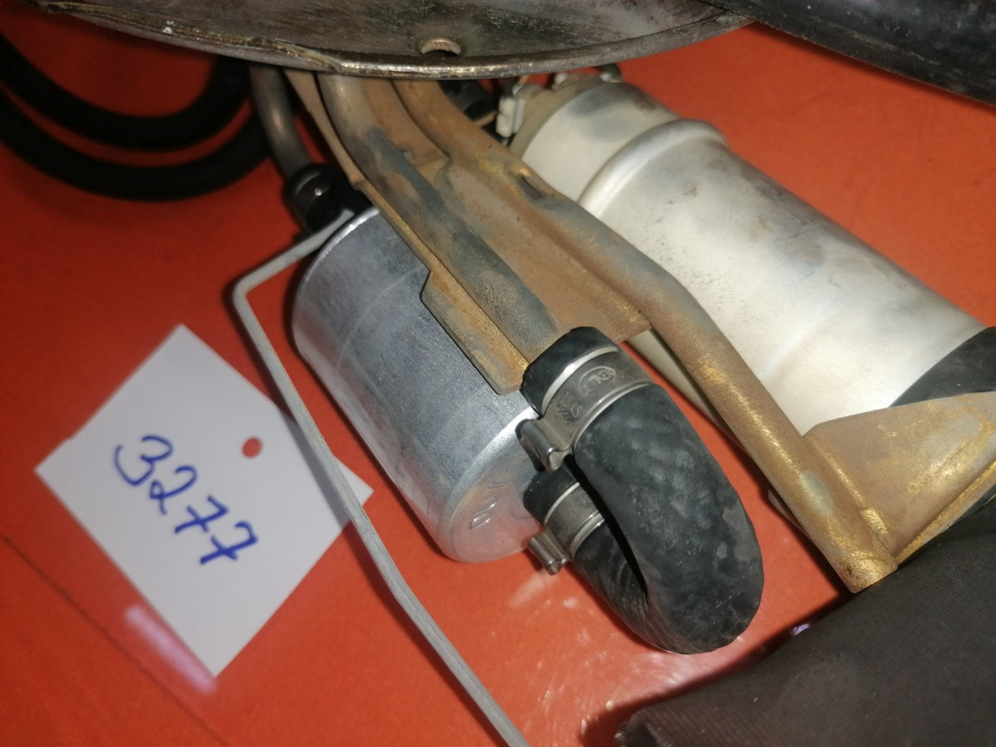 BMW R1100 GS Benzinpumpe Kraftstoffpumpe Tankgeber 32777