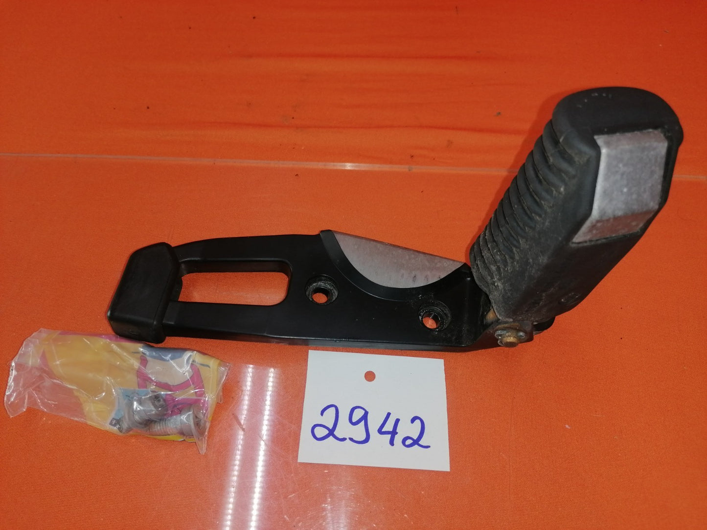 BMW R1100 GS Sozius Fußraste rechts 29421