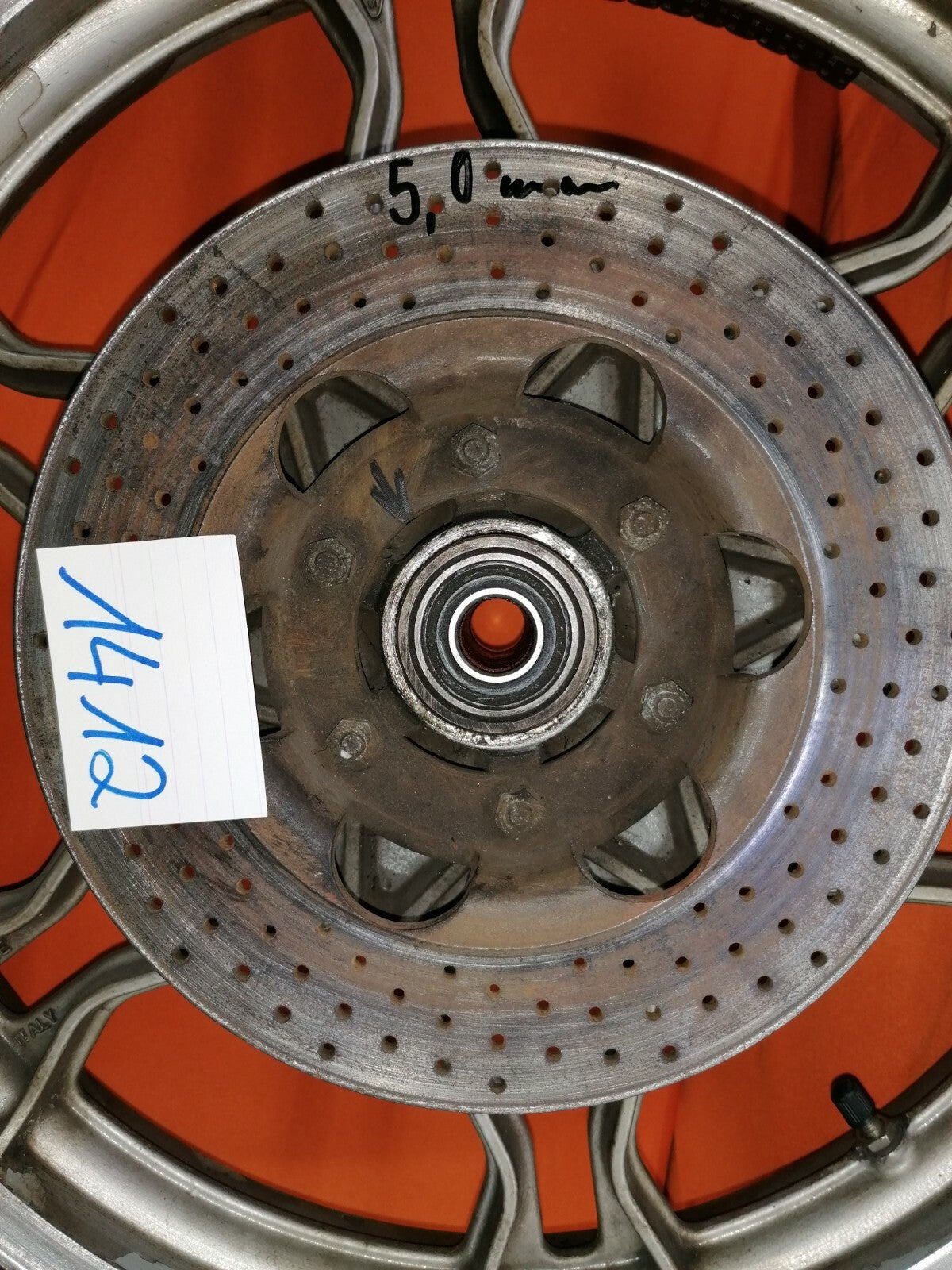 Moto Guzzi le mans Hinterrad1