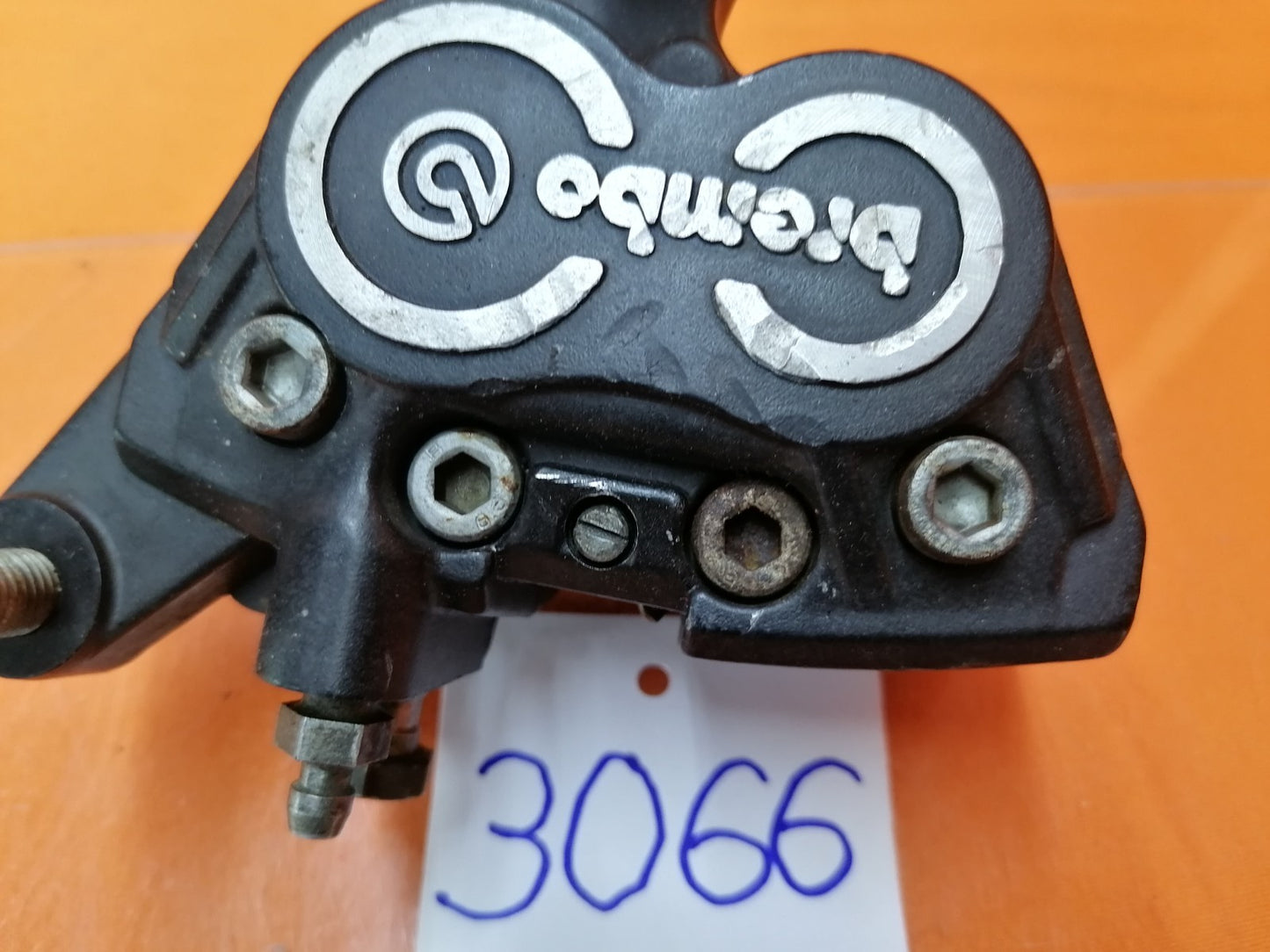 BMW R1100 GS Bremssattel vorne rechts 30662