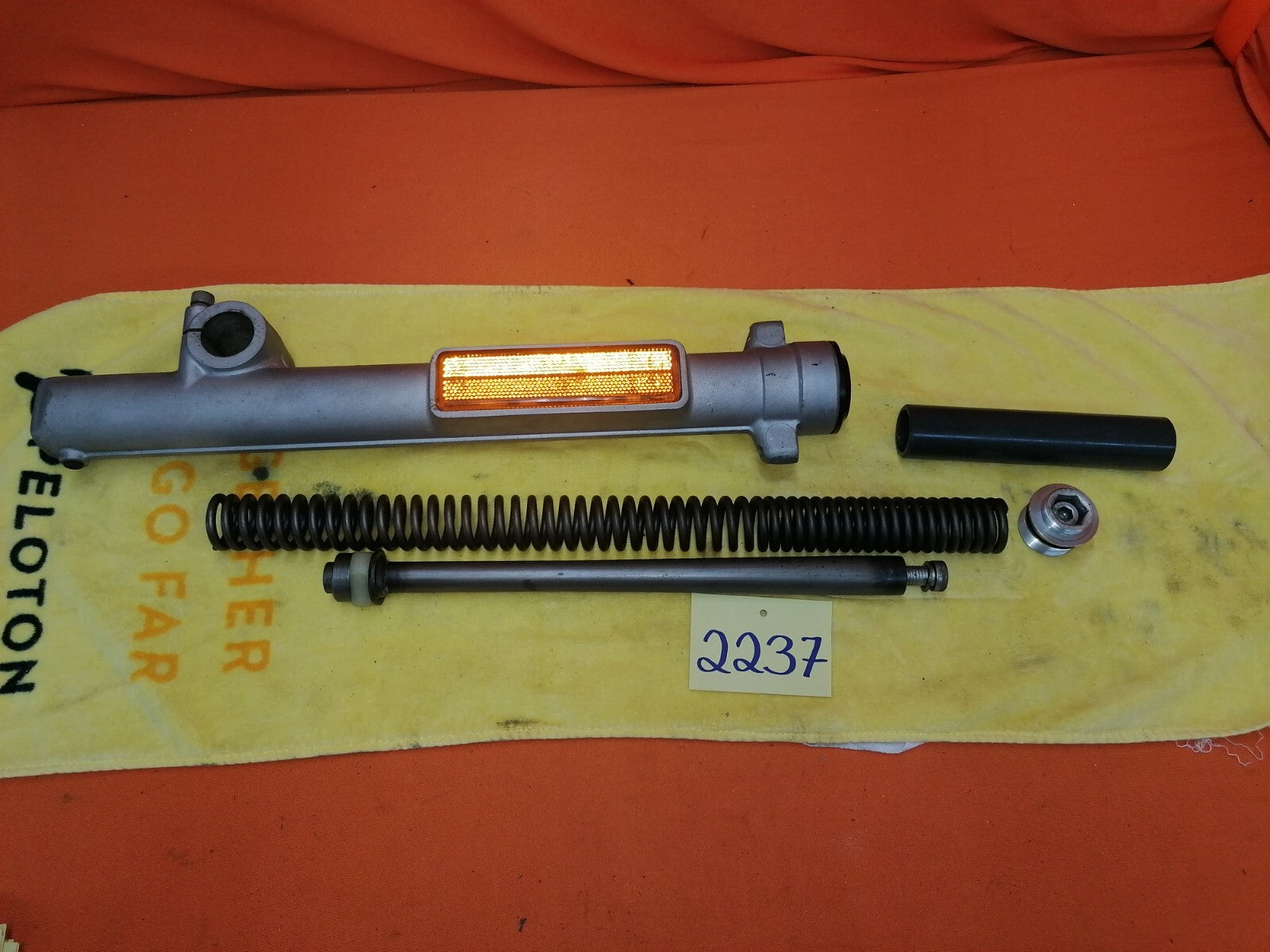 BMW R80 R100 GS Gabel Teile linke Seite0