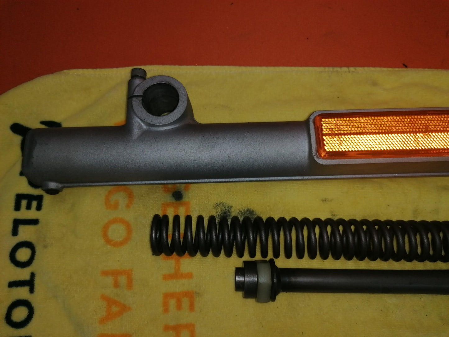 BMW R80 R100 GS Gabel Teile linke Seite2