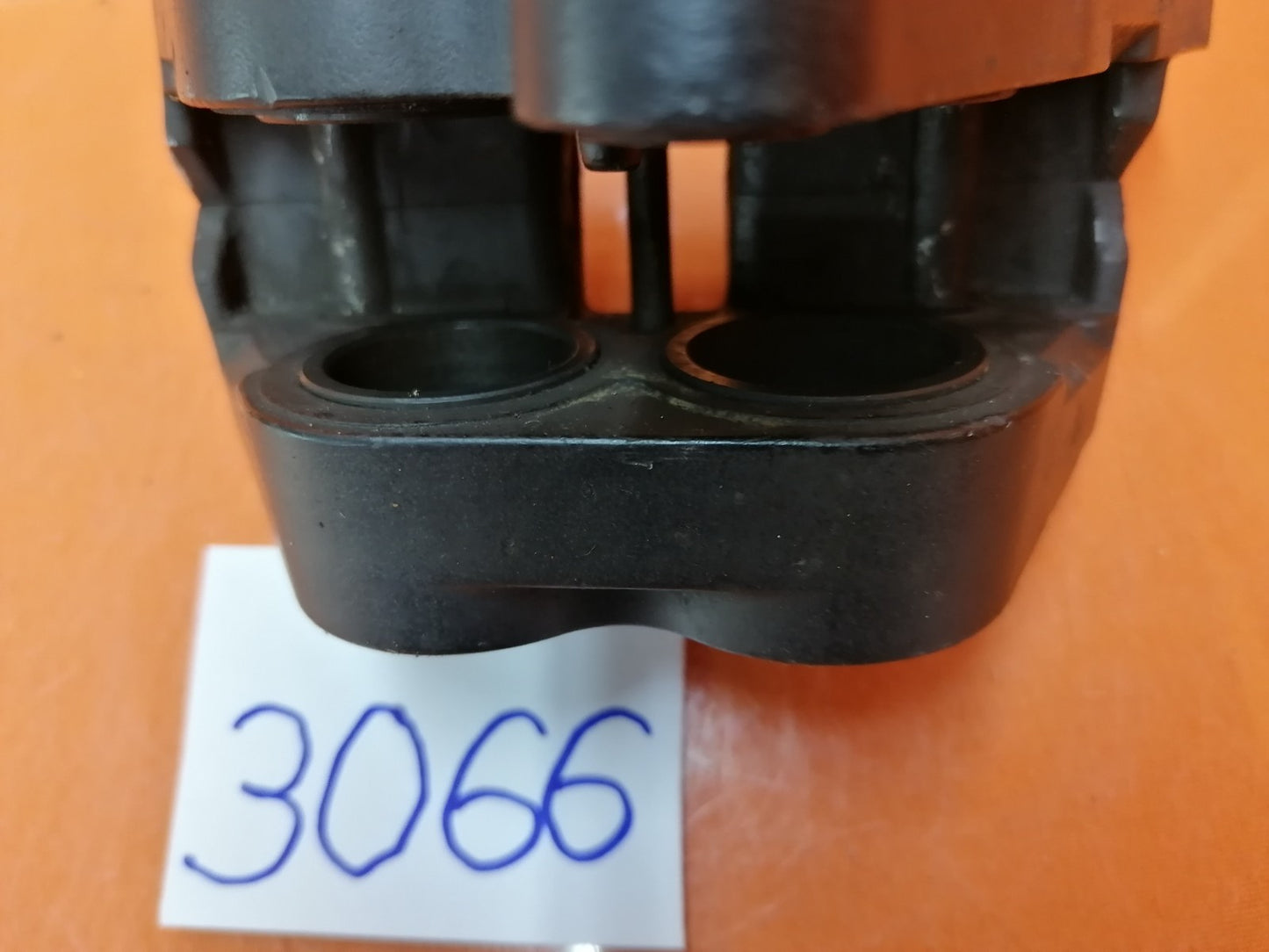 BMW R1100 GS Bremssattel vorne rechts 30661