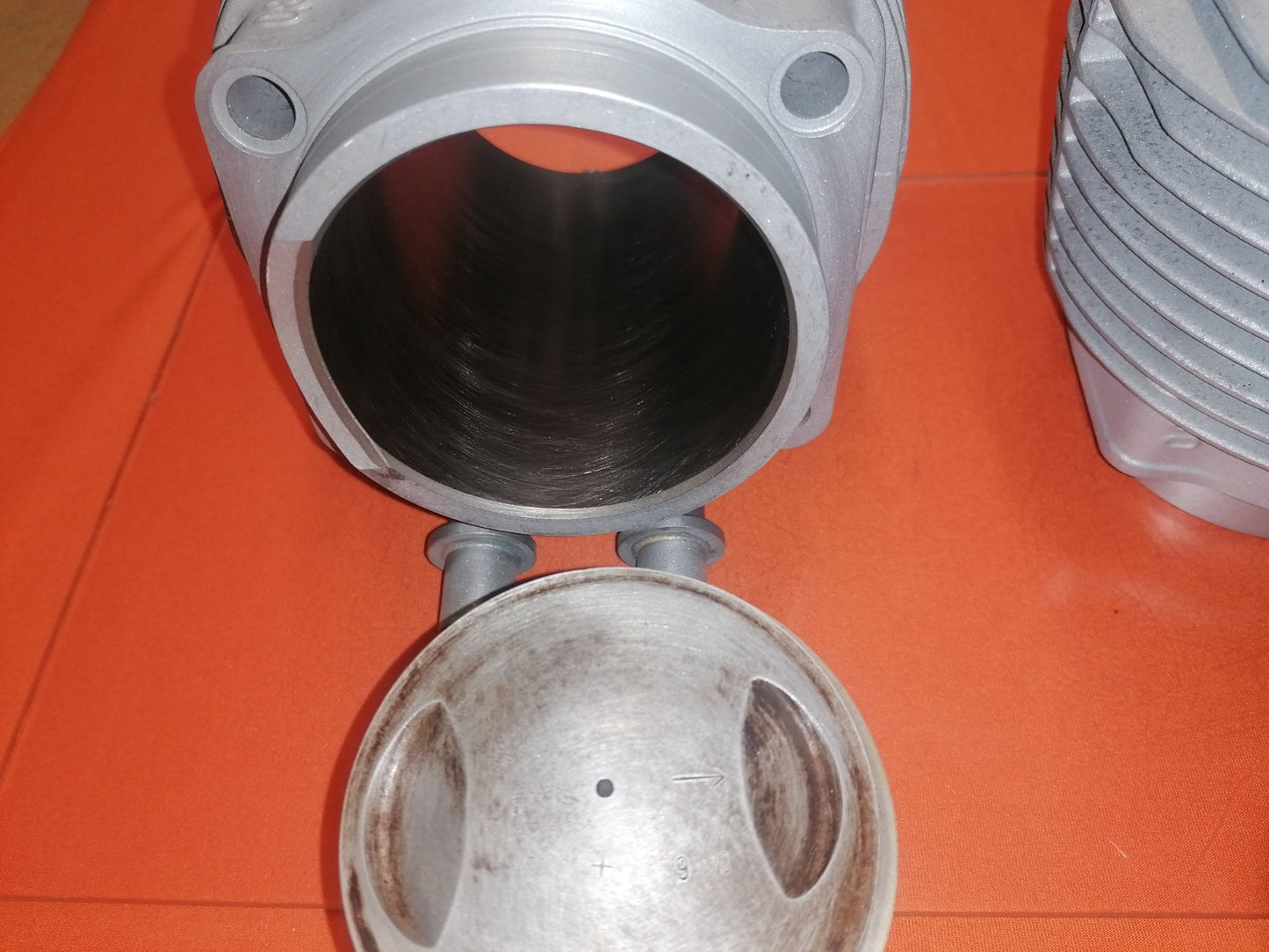 BMW R80 Modelle Zylinder mit Kolben Nikasil 30102