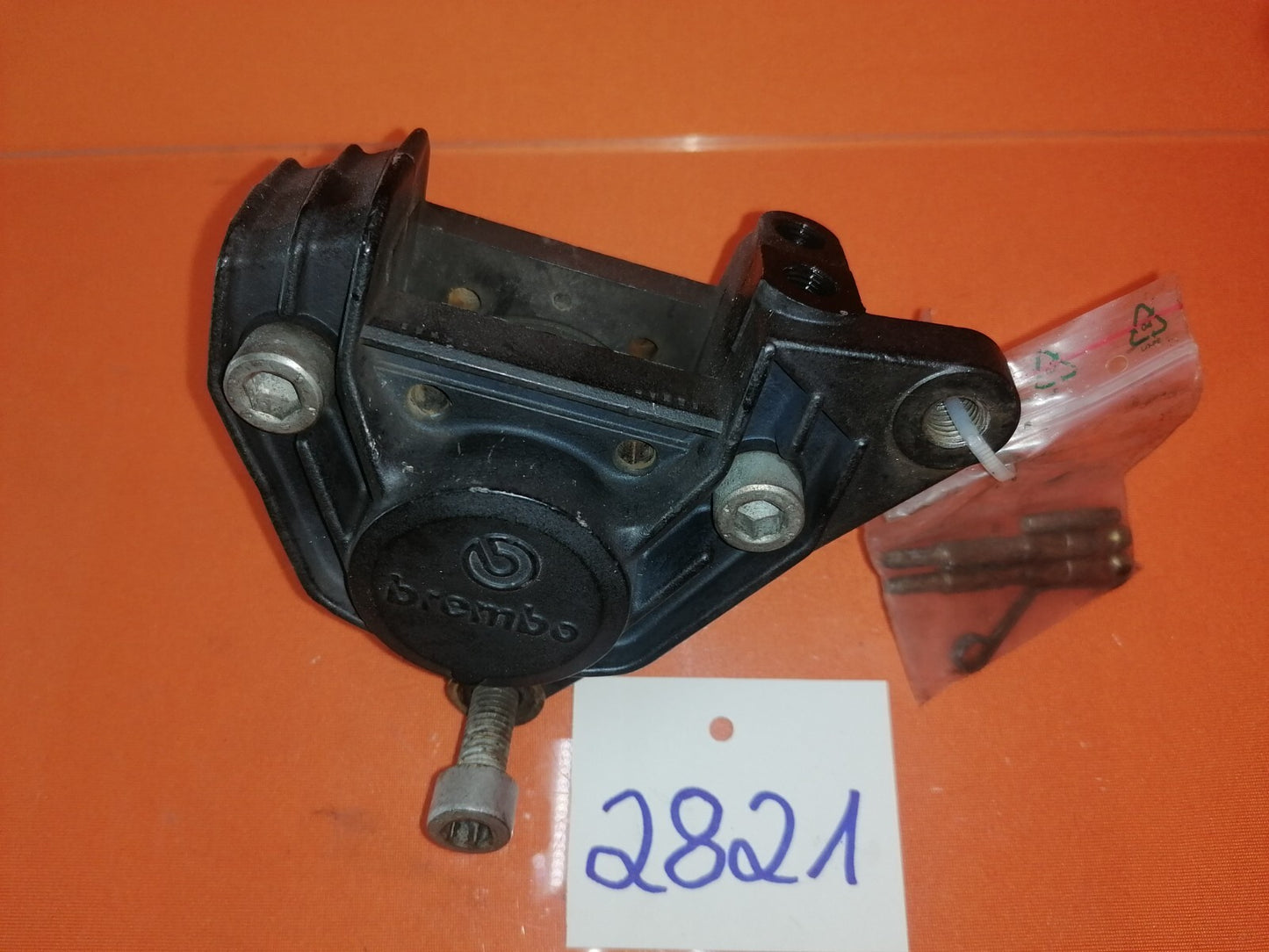 BMW R80 R100 Monolever und andere Modelle Bremssattel BREMBO 38mm0