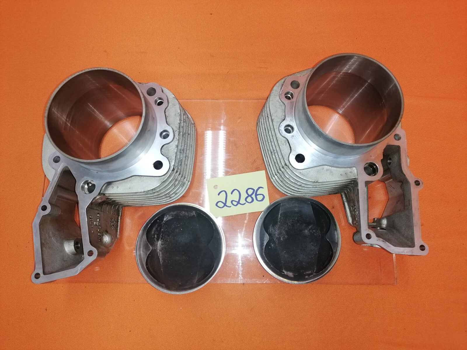 BMW R1100 GS Zylinder mit Kolben links rechts0