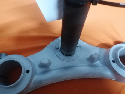 BMW R80 R100 Gabelbrücke unten1