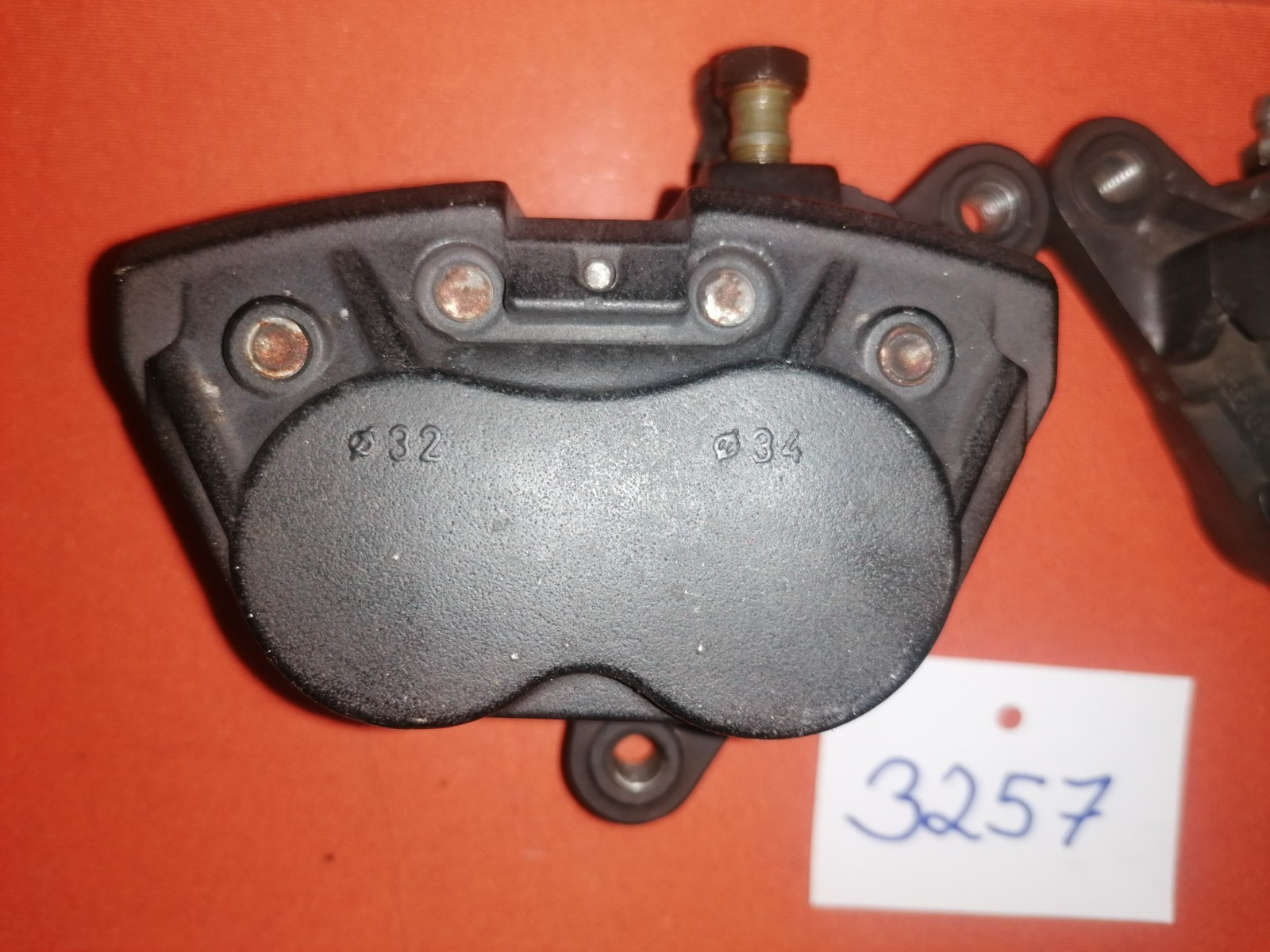 BMW R80 R100R R1100R Bremszylinder 32573