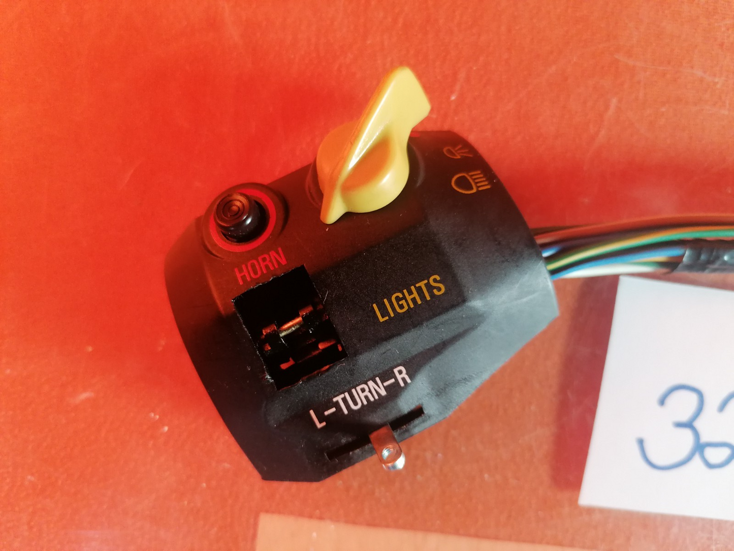 BMW R80 R100 Lenkerschalter links Teileträger 32261