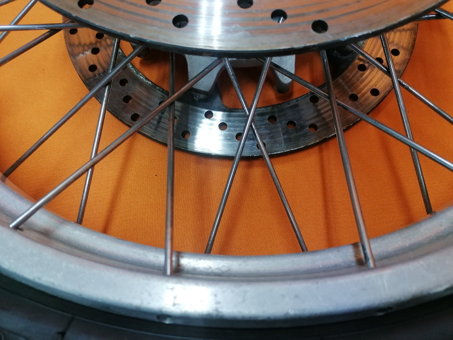 BMW R1100 GS Vorderrad2