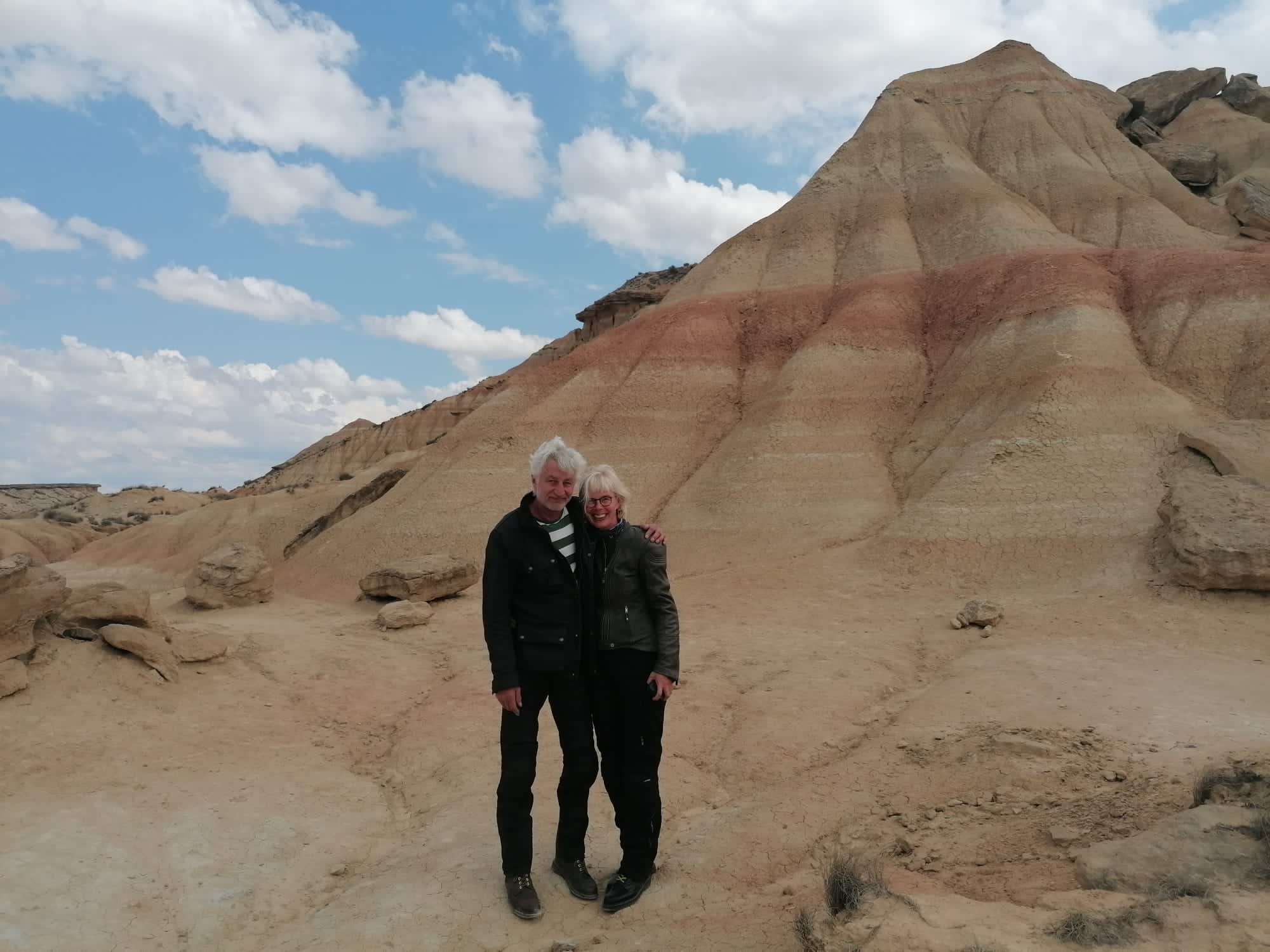 Michael und Uli Hammer von Hammer Kraftrad in Triefenstein verkaufen gebrauchte BMW Motorrad Ersatzteile